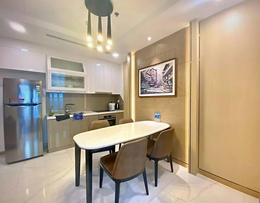 アパート Vinhome Central Park At Landmark 81 ホーチミン市